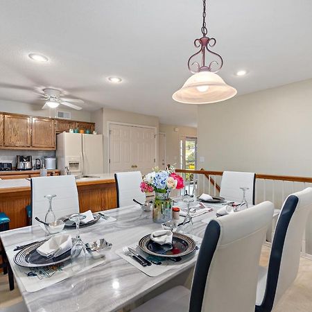 Beautiful Townhome, 11 Minutes To Downtown, Kcmo. Kansas City Luaran gambar